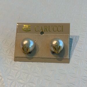 Carucci, Elegant Simple Pearl, Crystals,  and Gold Earrings
